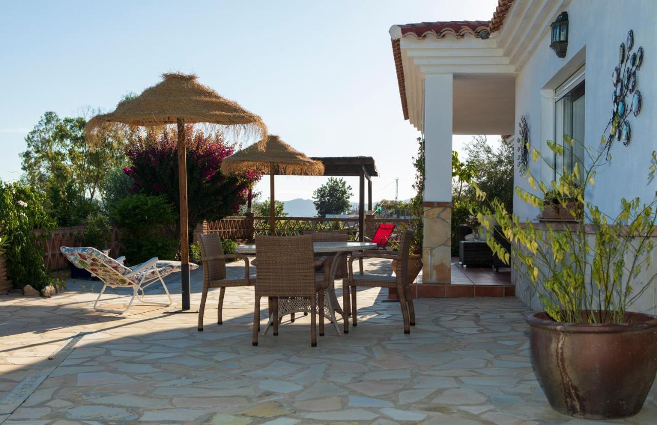 Hotel Cortijo De Salia Alcaucin Ruang foto