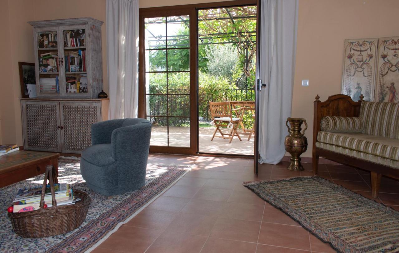 Hotel Cortijo De Salia Alcaucin Bagian luar foto