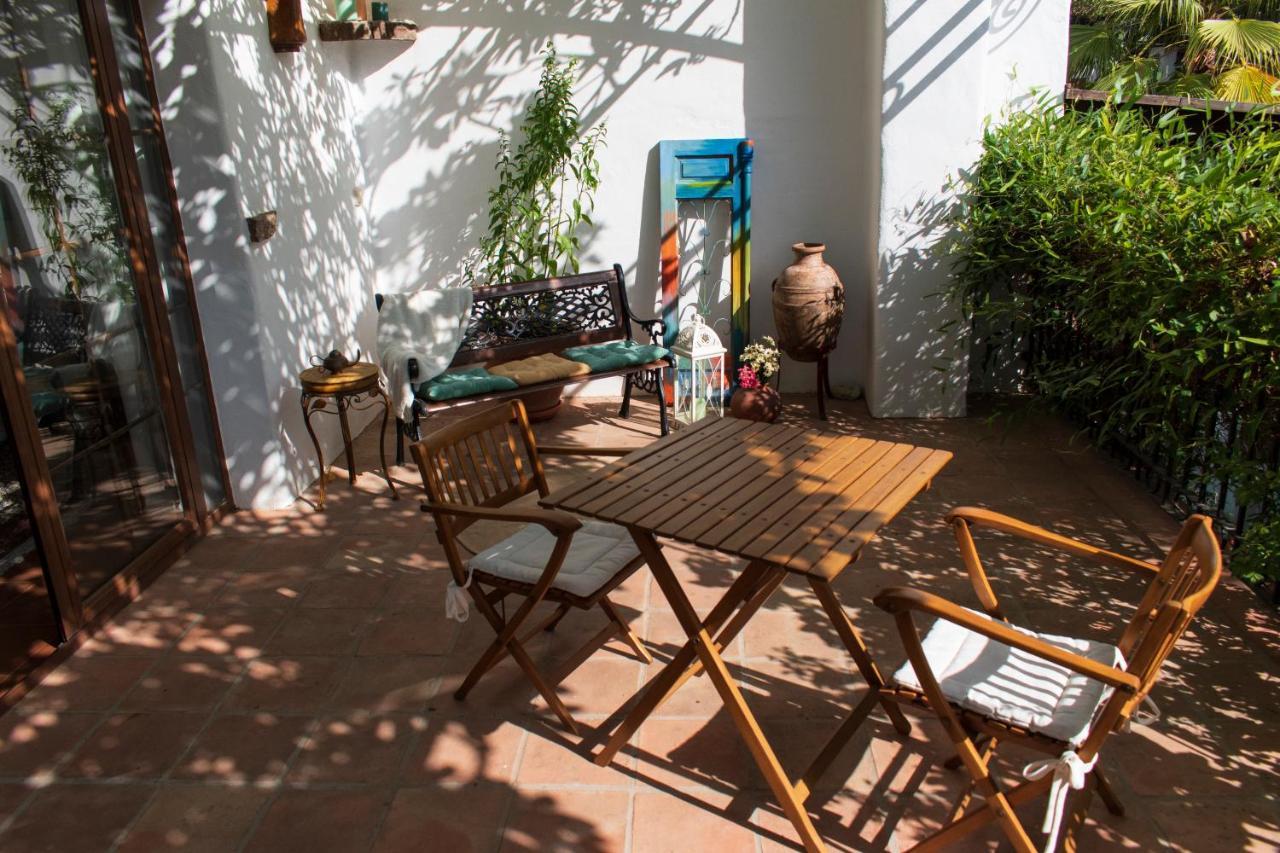 Hotel Cortijo De Salia Alcaucin Bagian luar foto