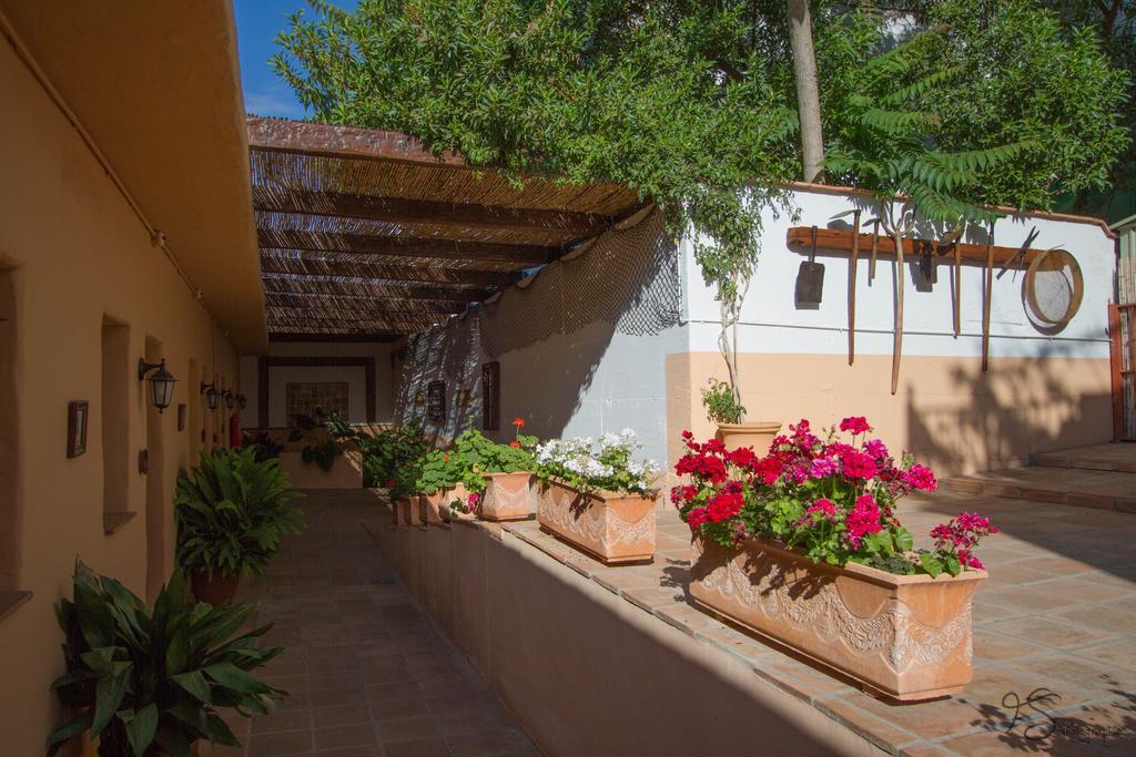 Hotel Cortijo De Salia Alcaucin Bagian luar foto