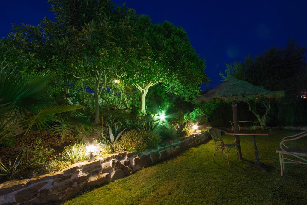 Hotel Cortijo De Salia Alcaucin Bagian luar foto