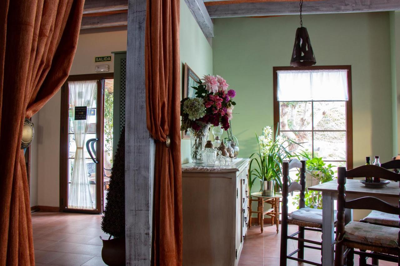 Hotel Cortijo De Salia Alcaucin Bagian luar foto