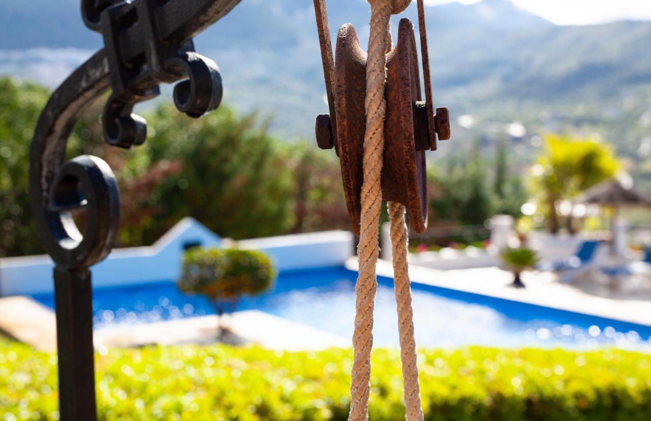 Hotel Cortijo De Salia Alcaucin Bagian luar foto