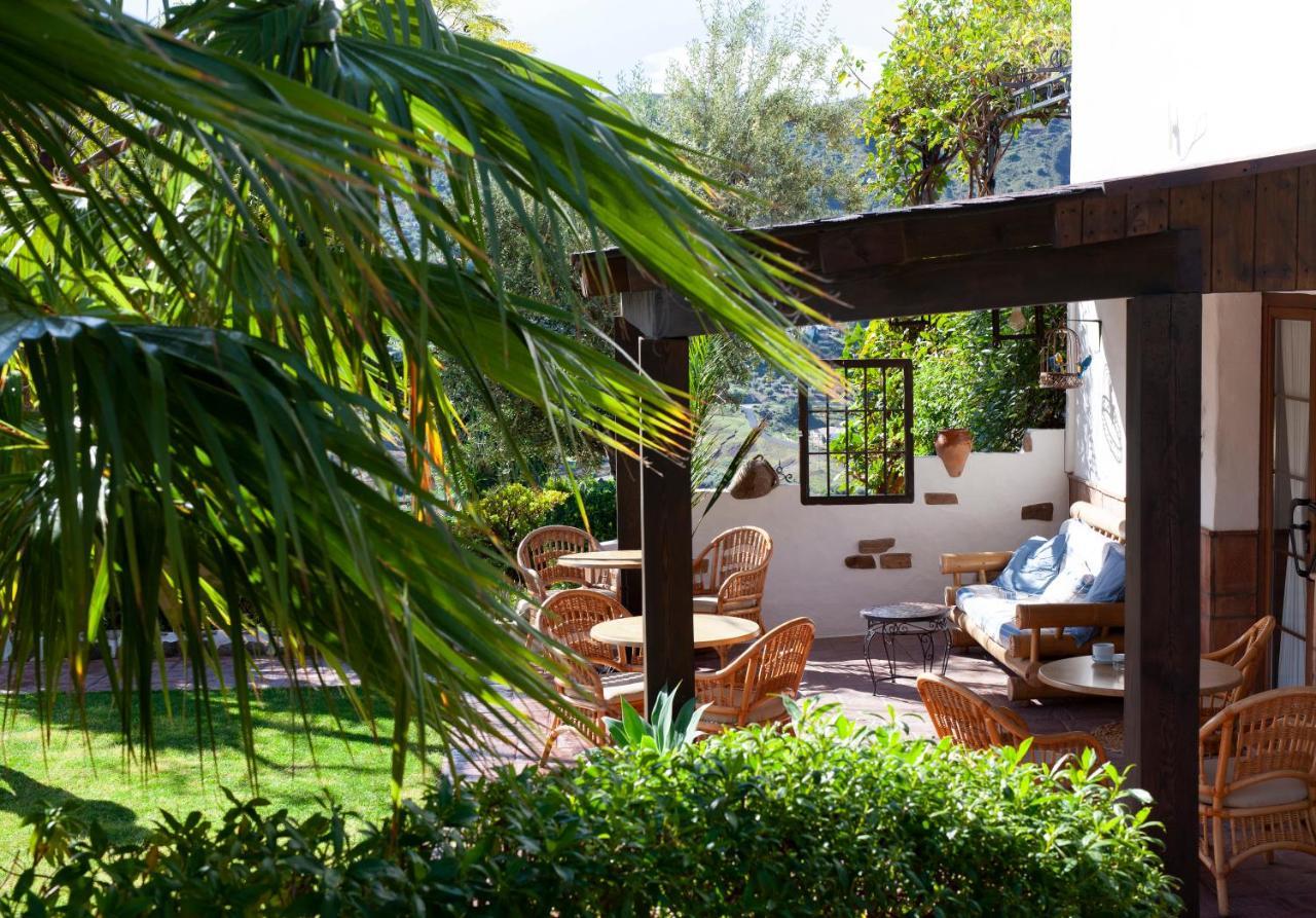 Hotel Cortijo De Salia Alcaucin Bagian luar foto