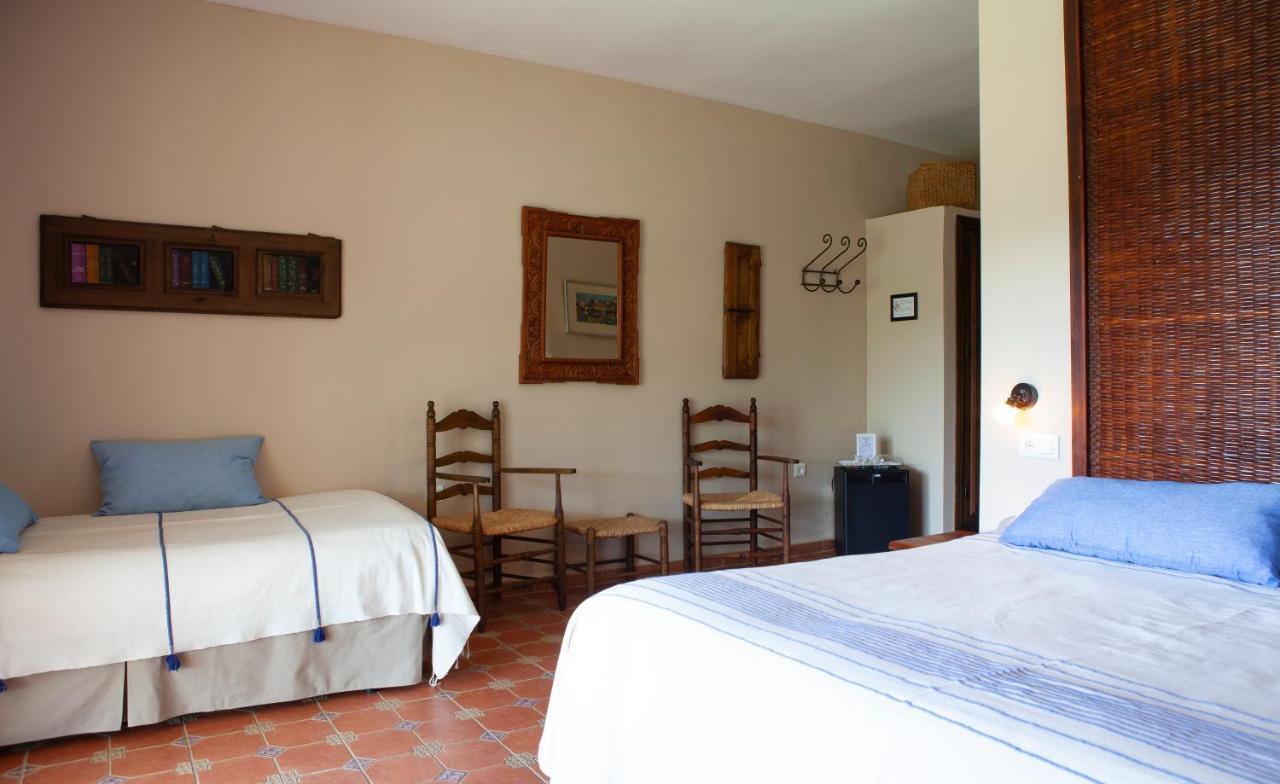 Hotel Cortijo De Salia Alcaucin Bagian luar foto