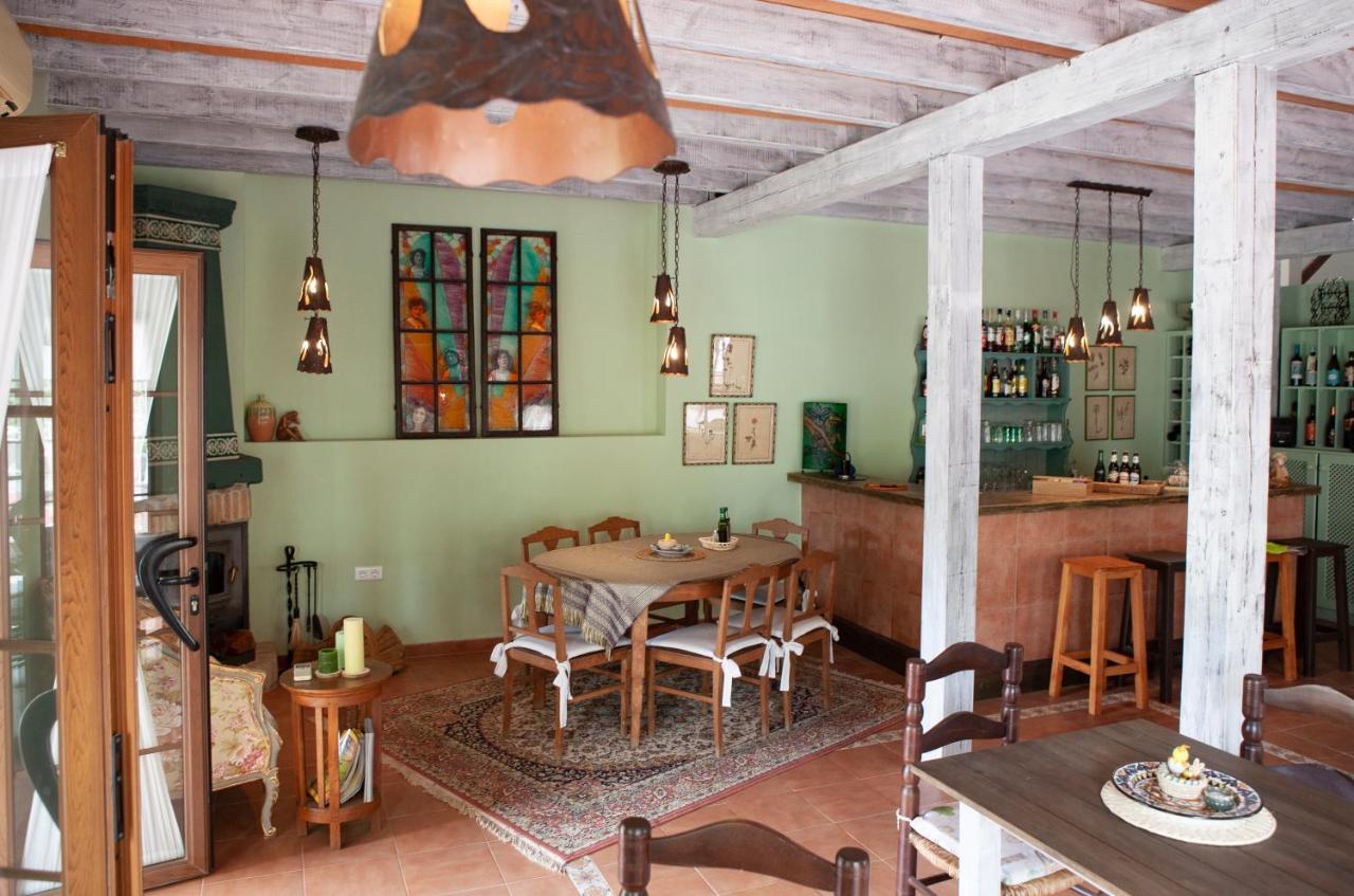 Hotel Cortijo De Salia Alcaucin Bagian luar foto